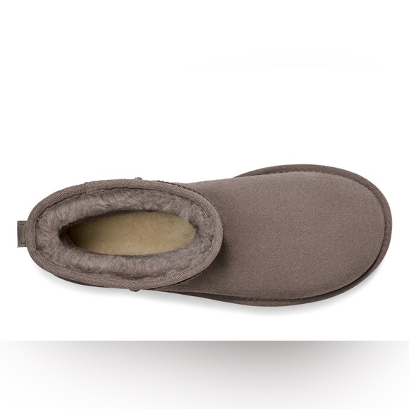 UGG WOMEN'S CLASSIC MINI PLATFORM BOOTS - Picture 4 of 16